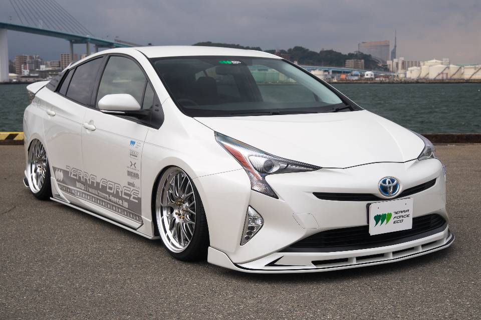 Приус 50. Toyota Prius 50. Тойота Приус 50 кузов. Prius 50 кузов. Toyota Prius zvw50.