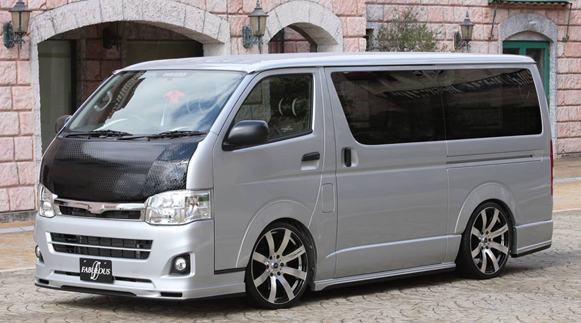 Хайс в приморском крае. Тойота Хайс 200. Toyota Hiace 2023. Hiace 200 Tuning. Toyota Hiace Tuning.