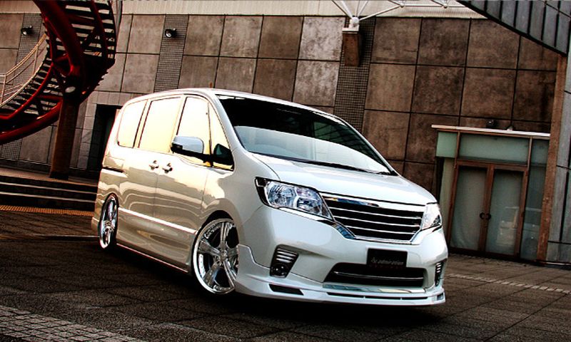 日産 Nissan C26 セレナカスタム例 Admiration Deporte Half C26 Serena 前期 モタガレ