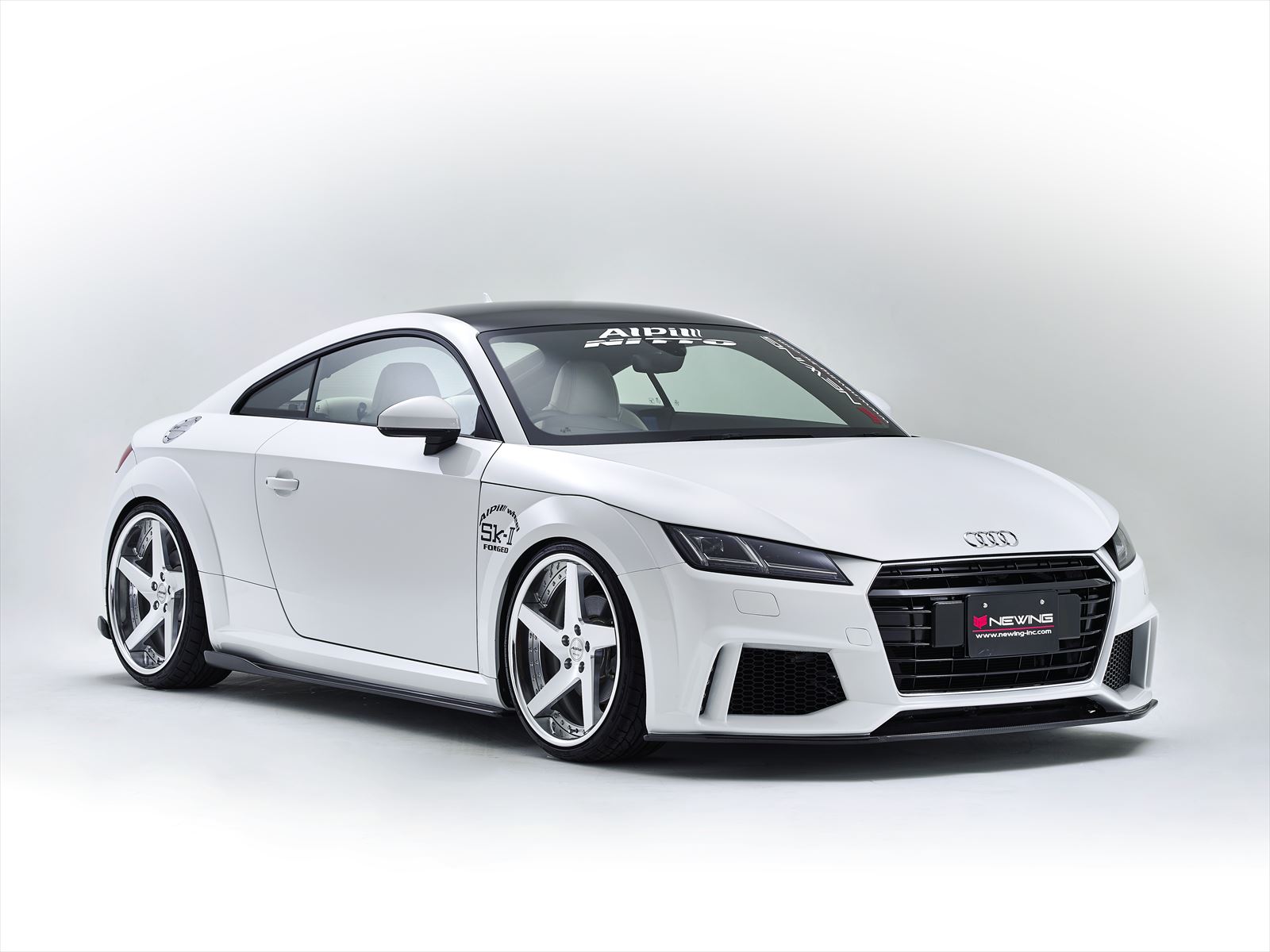 アウディ Audi Audi Tt Coupé 8sfvカスタム例「newing Alpil Audi Tt Complete